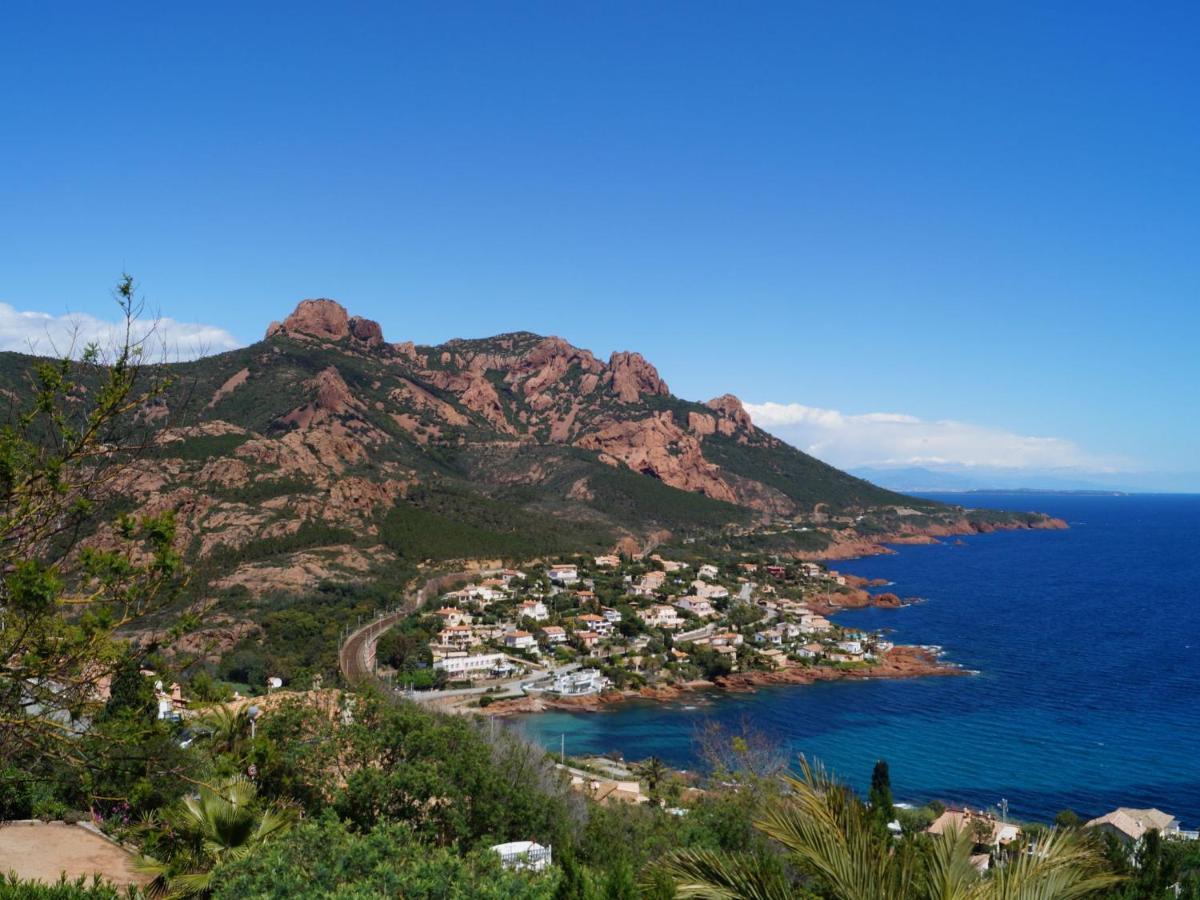 Villa In Antheor With Private Swimming Pool Saint-Raphaël Esterno foto